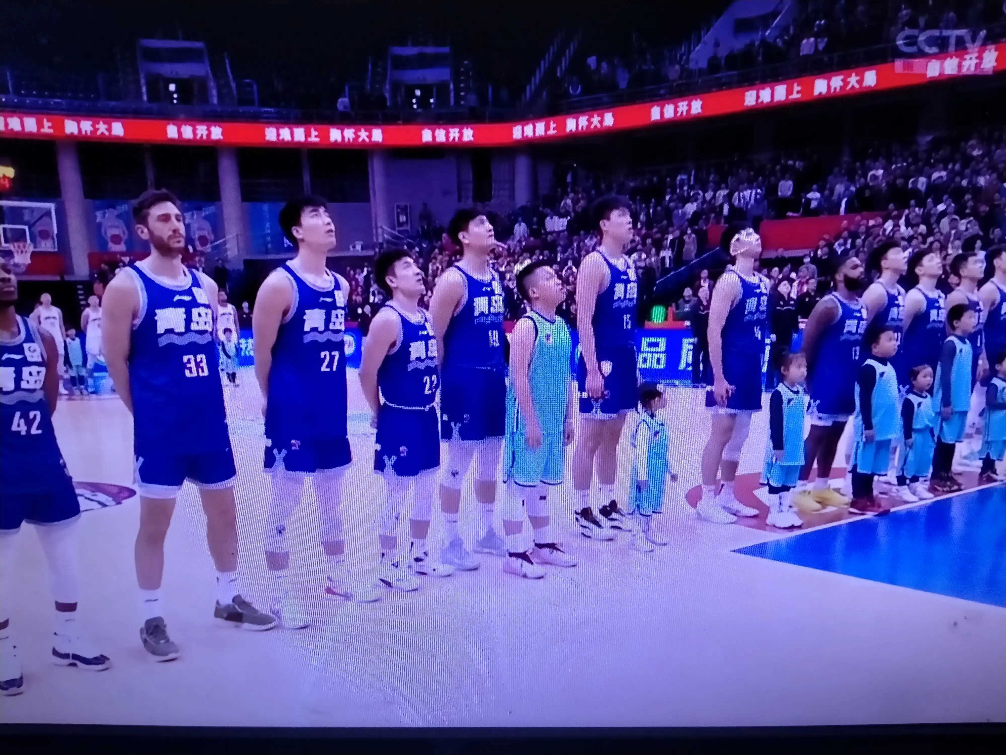 包含新疆男篮战胜广州队，实力碾压对手再现神勇的词条