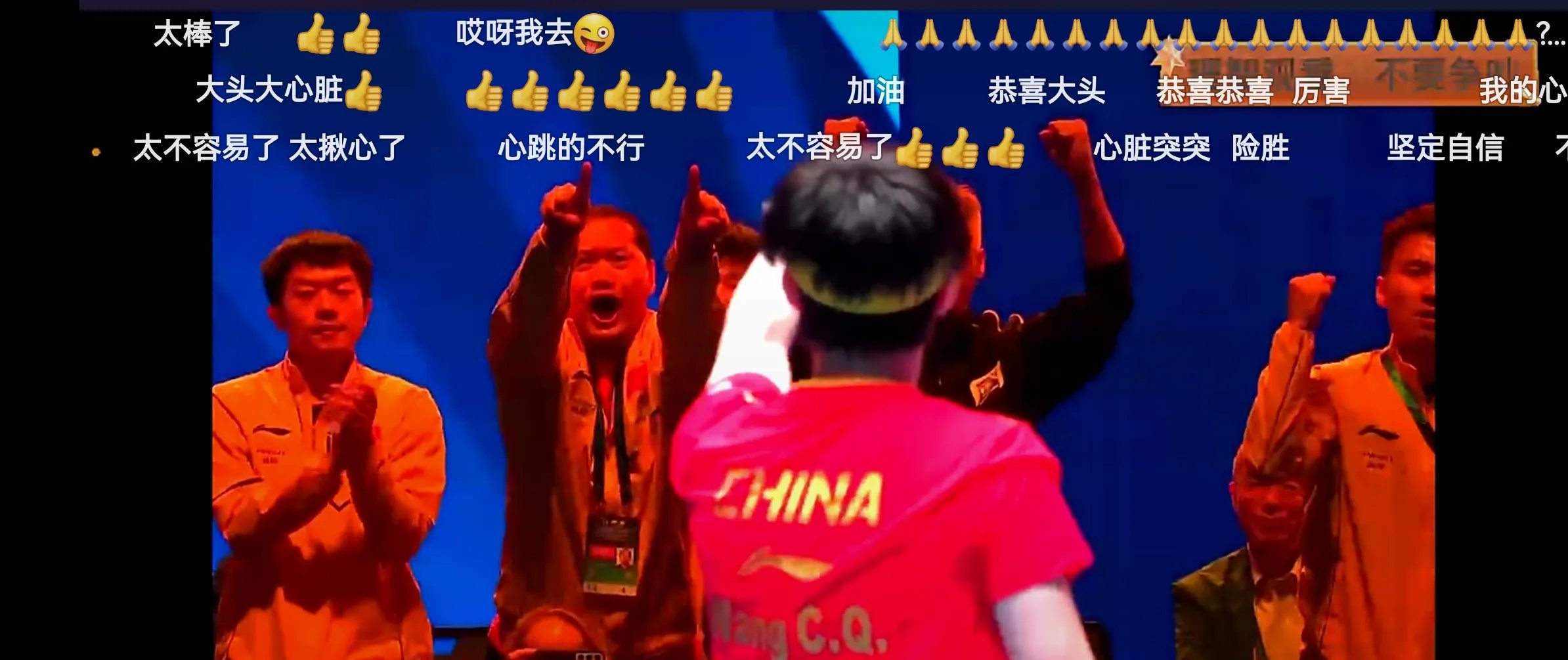 安博体育平台-包含激烈对抗让球迷血脉贲张，比赛中的惊险一幕令人窒息的词条