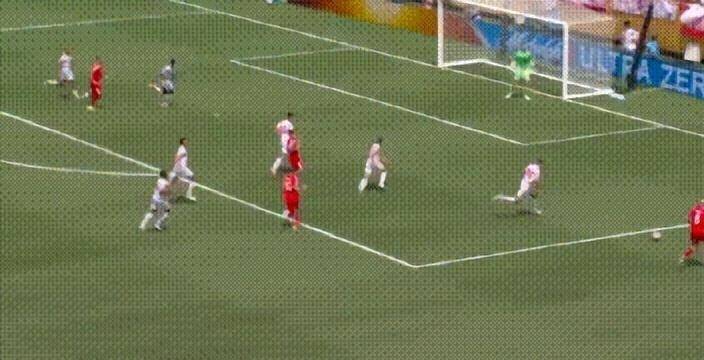 法国大胜波斯尼亚，稳坐小组头名